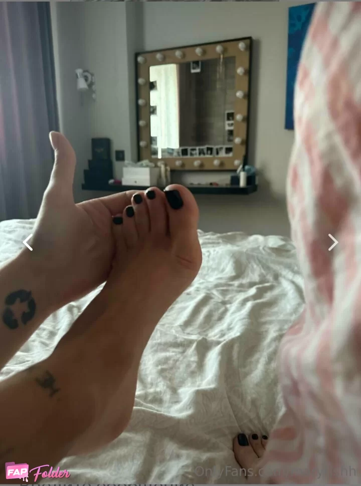 alicia witham recommends feet onlyfans leaked pic