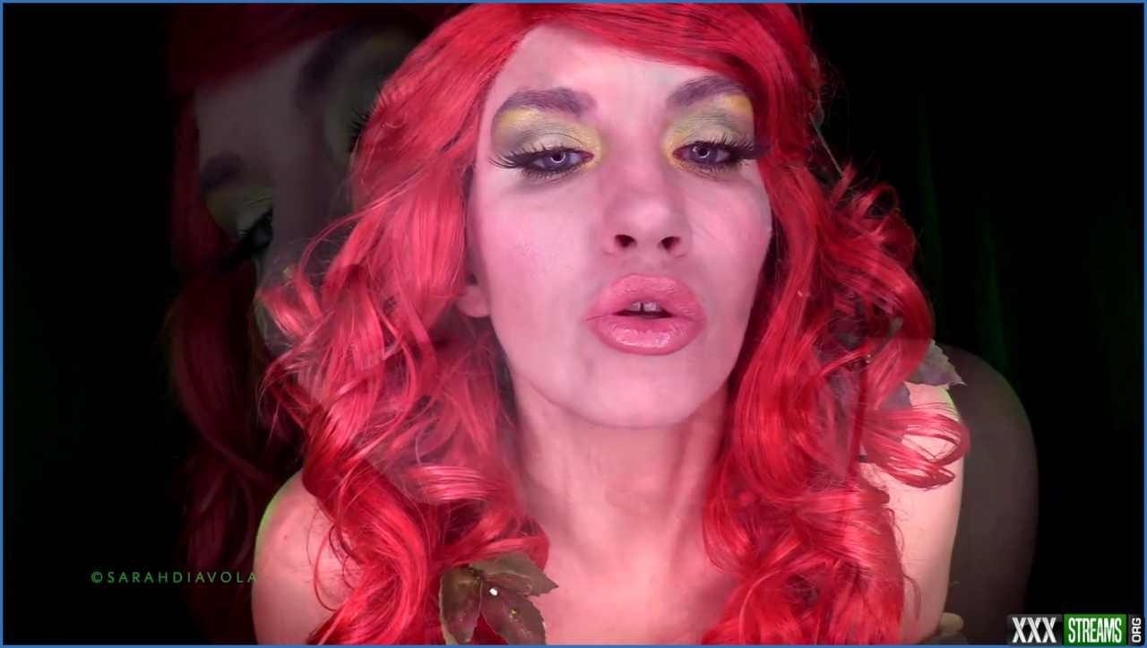 sarah diavola poison ivy - licking daughter april rose cam