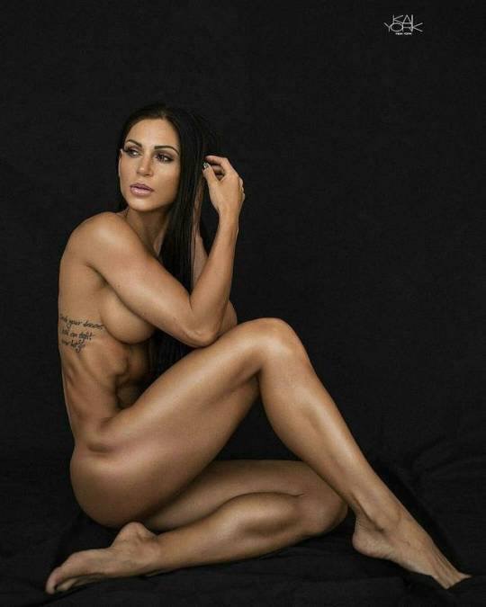 carol swinford recommends women bodybuilder clit pic