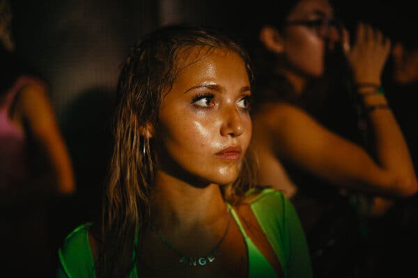 amit jog recommends beautiful women giving bj binladin mindalano add beautiful women giving bj photo