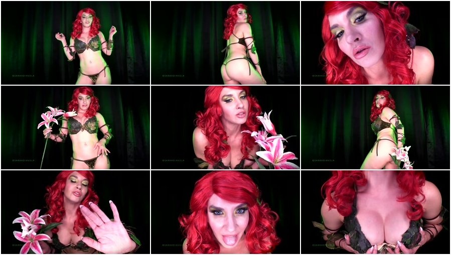 Best of hot chicks kissing hot chicks cynthia derry share sarah diavola poison ivy photos