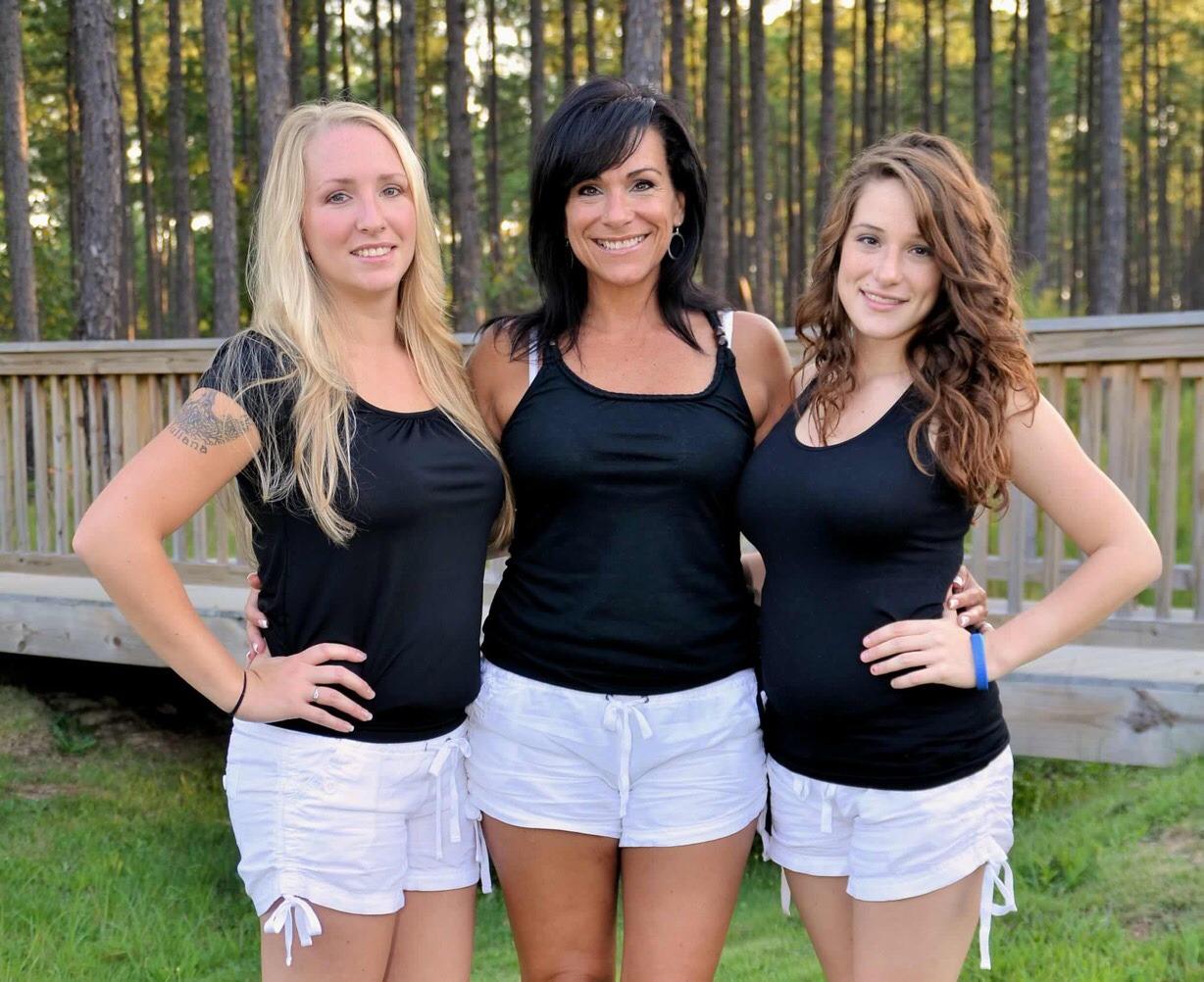 friends mom threesome - carmen luvana hd videos anal lesbian twins