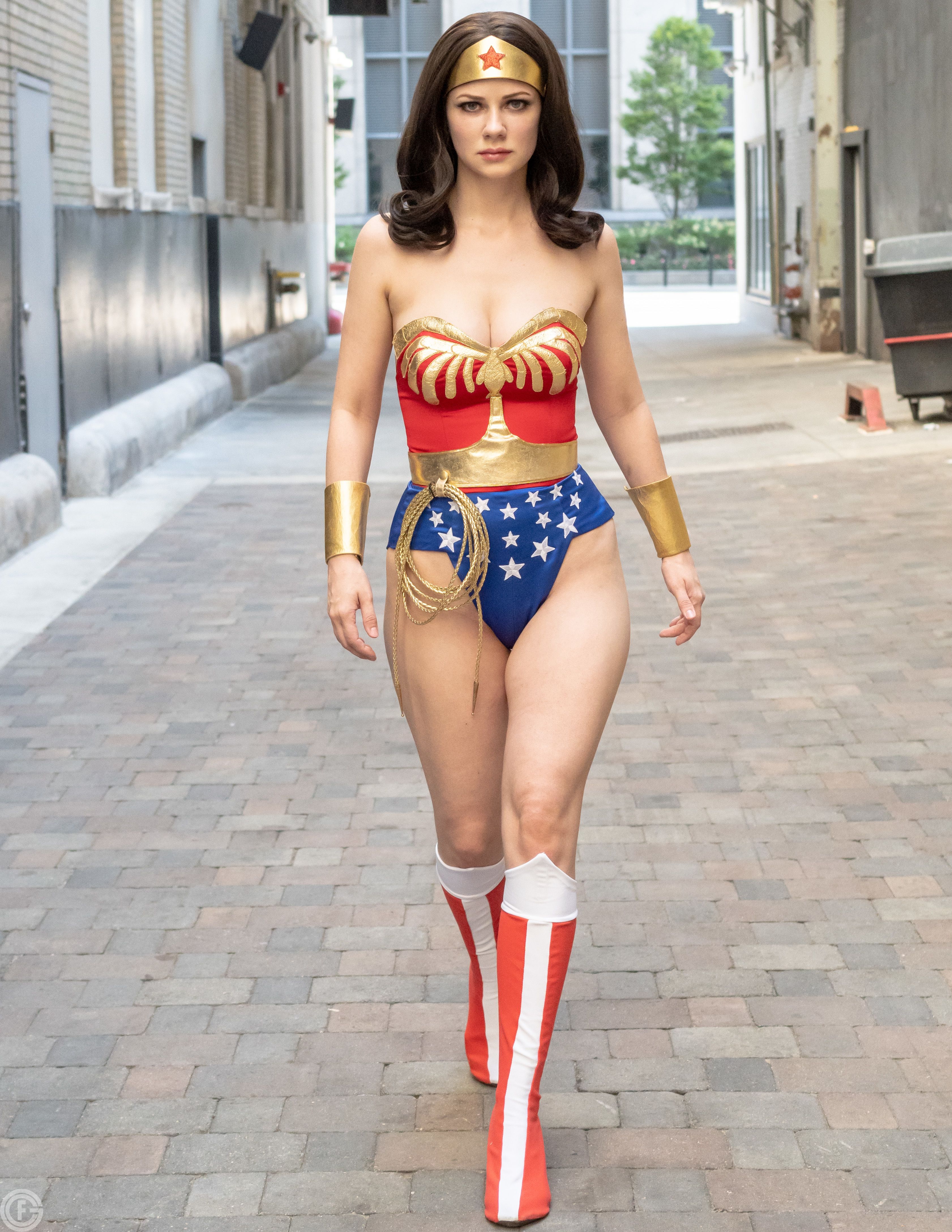 wonder woman henti - pascals sub sluts jenny reid porn