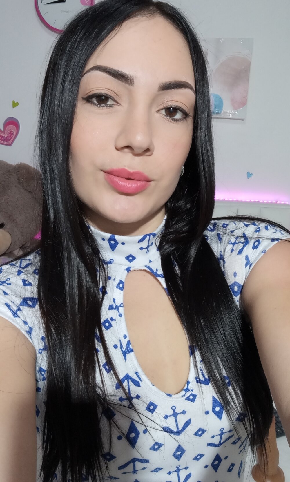 latina webcam strip - ginger lynn nina hartley crystal chase escort