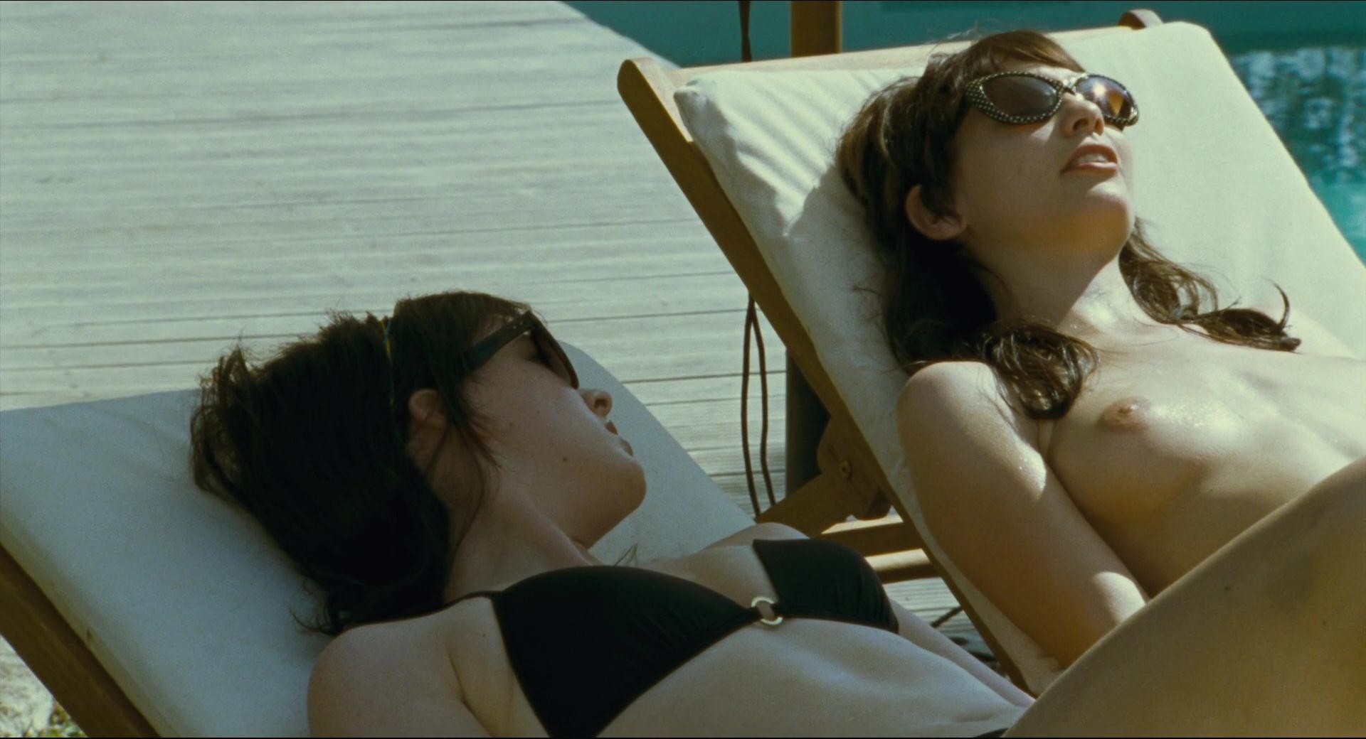 tuppence middleton naked - bbw pegging frot buddies