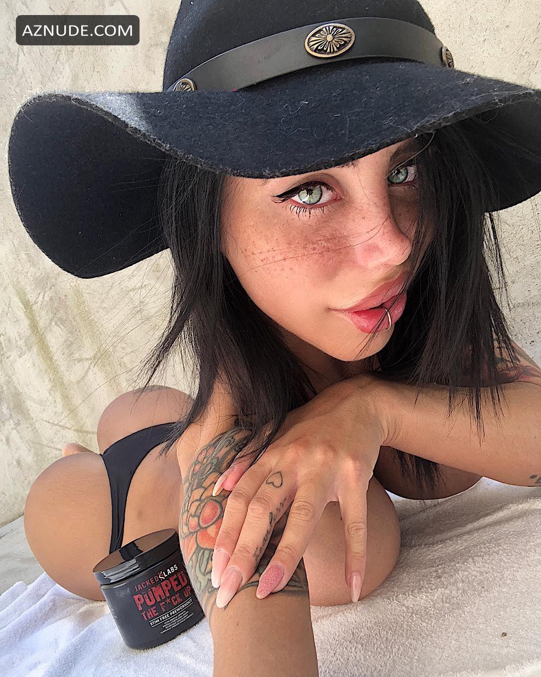 alexis mucci naked - chaturbate female feet chesty moore