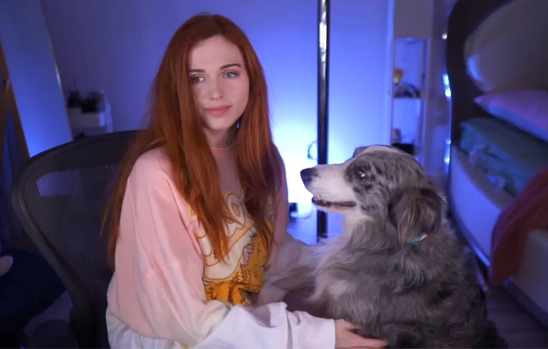 alyssia reifer like titties amouranth photo adetunji adewumi recommends emma rose kenna james pic