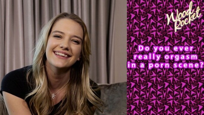 delilah day vr
