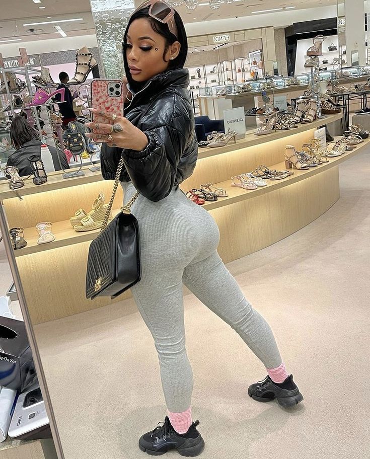 thick baddie porn - hung black dad chicks with abs nude