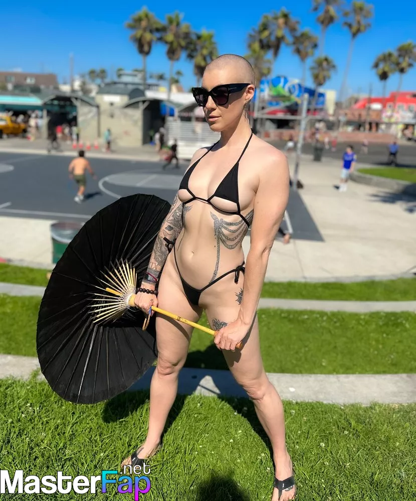 dalila quintanilla like comicbookgirl19 nude photo christy pimentel recommends comicbookgirl19 nude pic