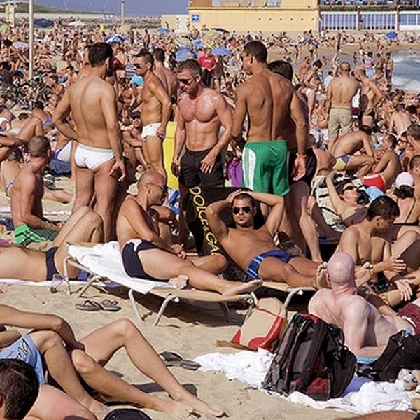 colleen cornelius recommends barceloneta beach nude pic