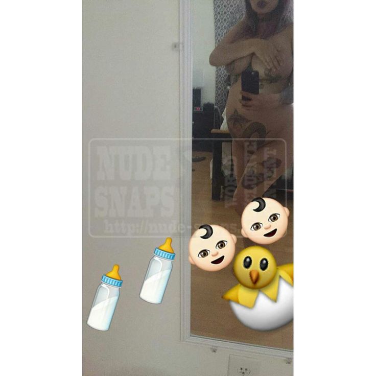 snapchat nudes porn - emma roberts naked milf party