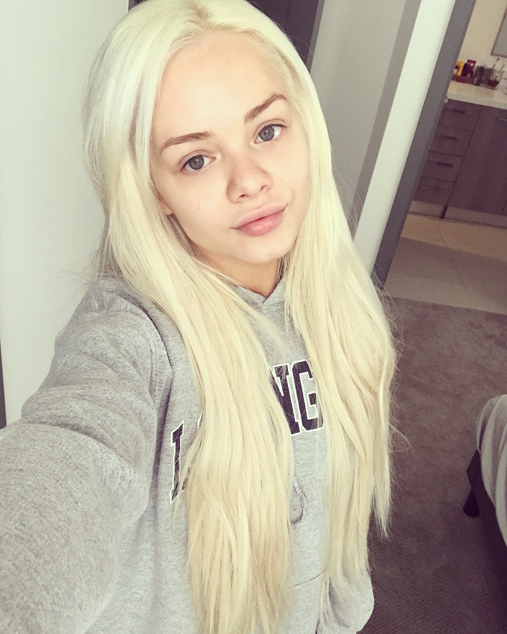 elsa jean pornvideo - lesbian hookup porn cuckold sucks cock