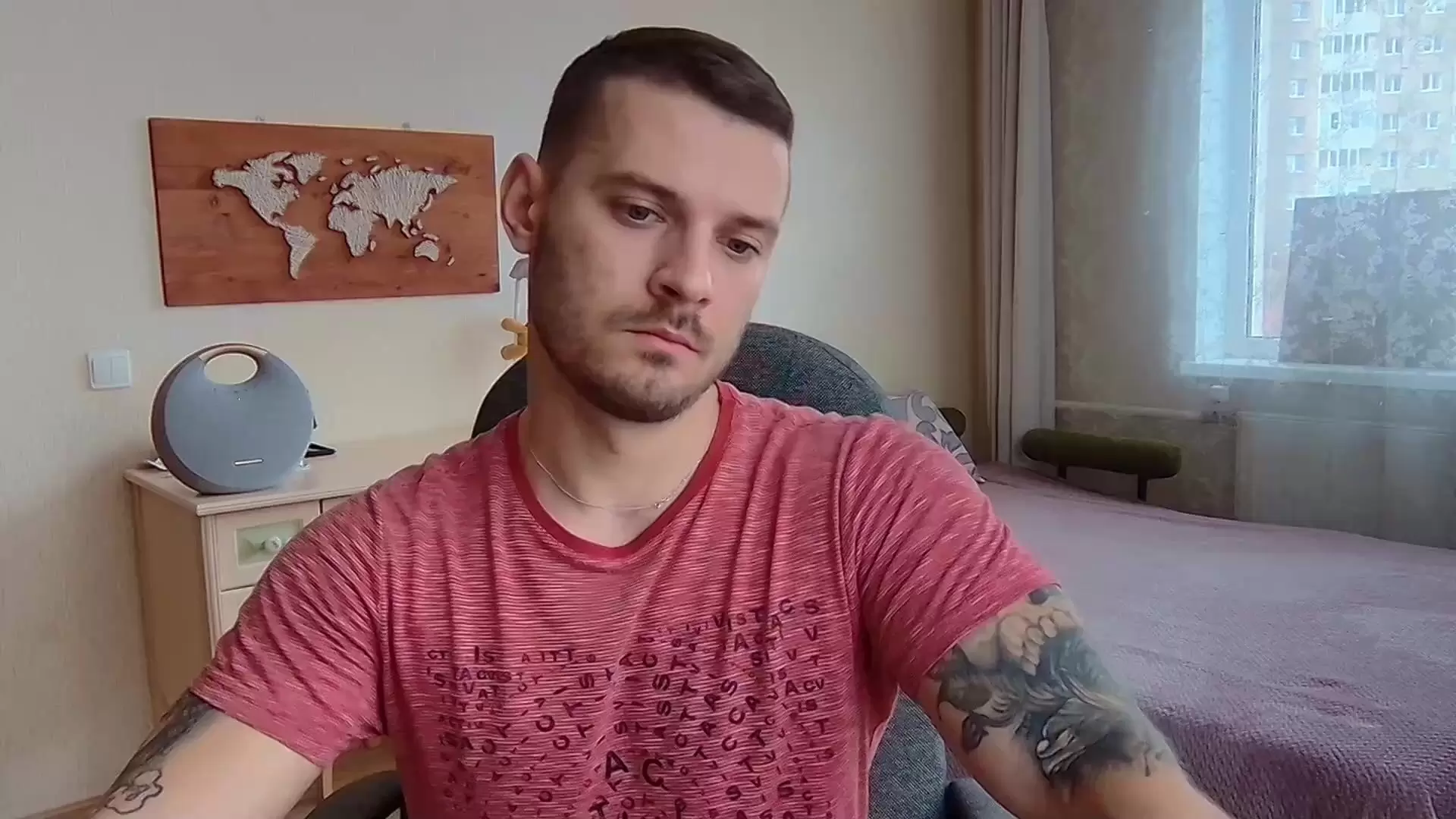 gloryhole doggy club sex gloryhole doggy