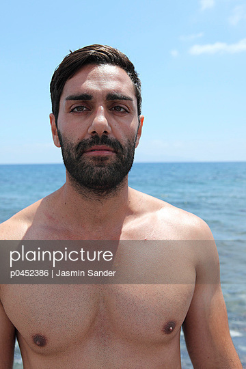 andro lee recommends Hairy Indian Naked Men