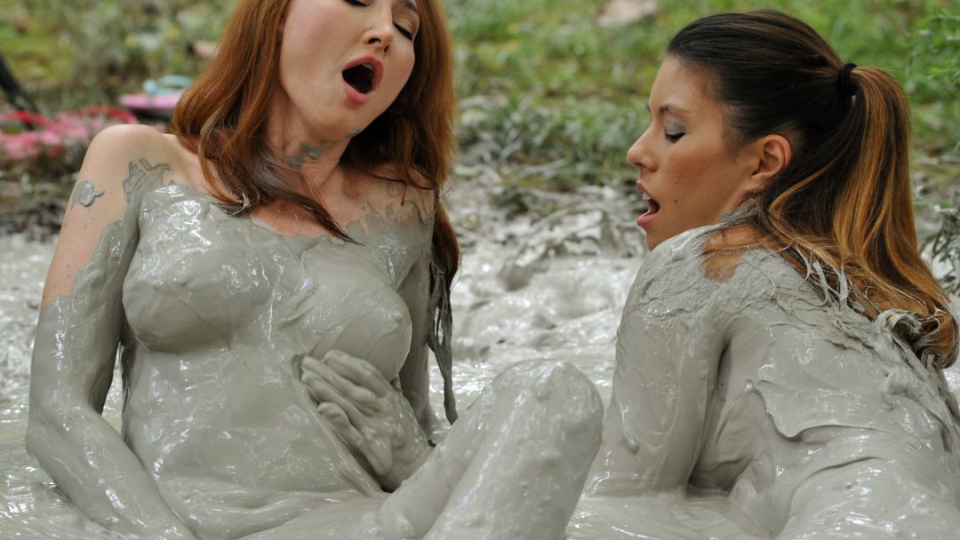 naked women mud staples nude naked women mud