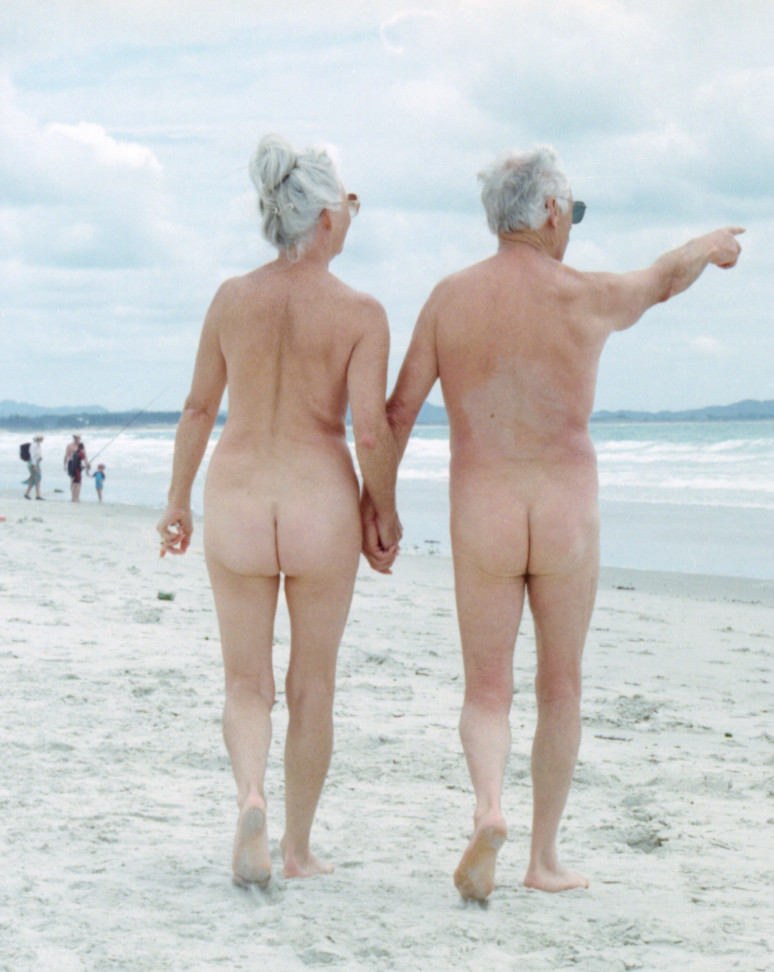 alma rojo recommends nude beach porn pic