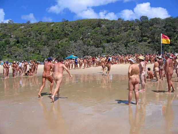 dan chis recommends Lauren lee smith naked