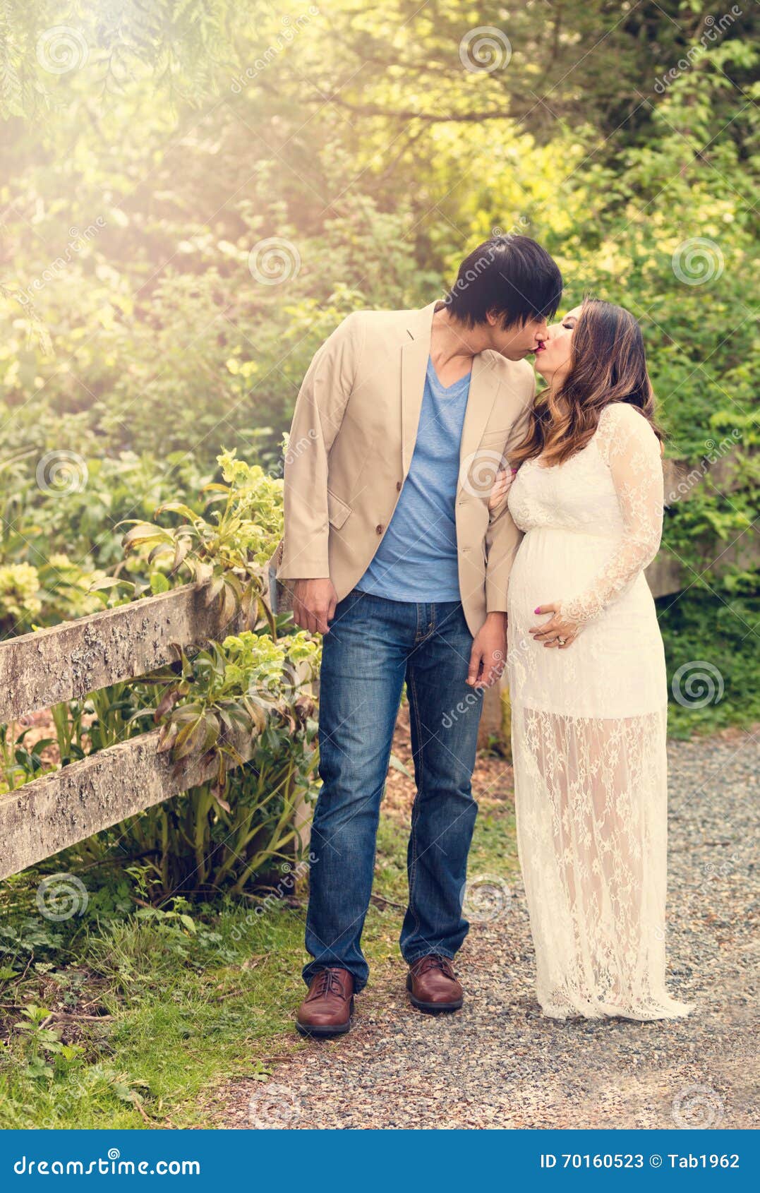 aniket mokashi like wife with dad sharing photo carl ysmael hernandez recommends chris diamon pic