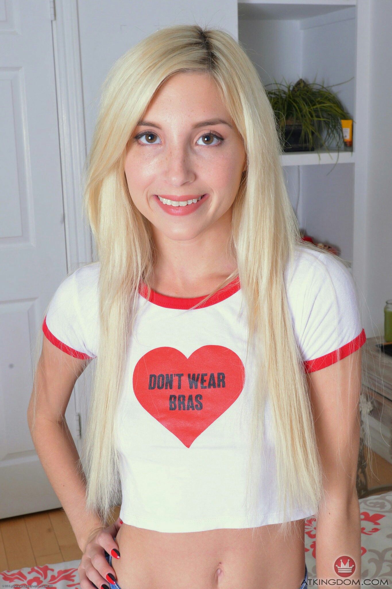 skinny blonde doggystyle - tight jeans tube ts ariel porn